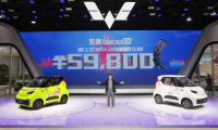 五菱聯(lián)動迪士尼推出“Couple Car”，全球限量5000臺奇趣售賣