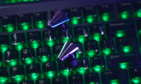 怒喵新耳機(jī)“窩里橫”，CYBERBLADE 專注室內(nèi)使用