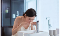 表達(dá)愛意請(qǐng)出“護(hù)膚神器” A.O.史密斯“沐浴新物種”讓她青春每一天