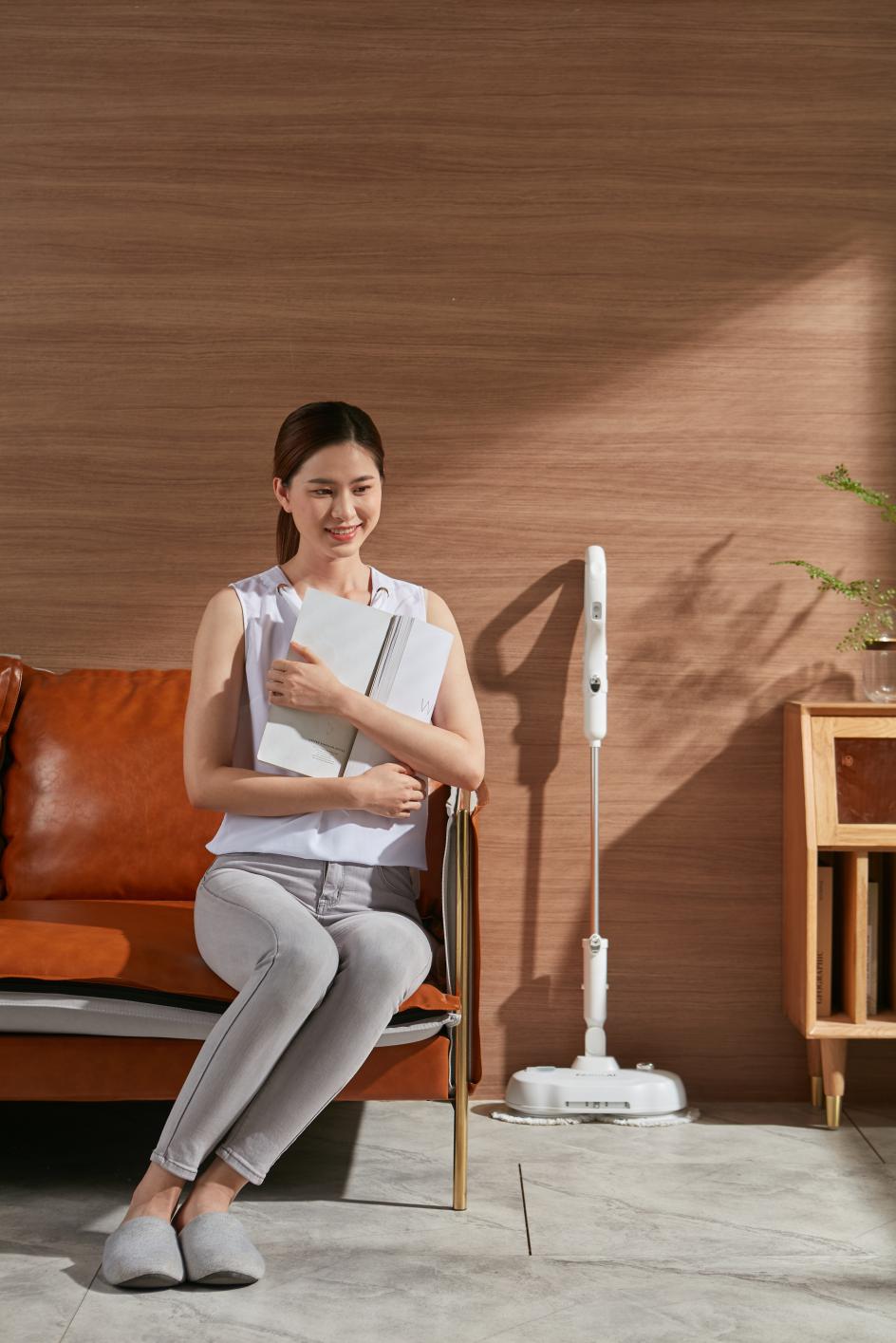 電動拖把好用嗎？法博萊無線電動拖把，無懼臟污助力全面清潔