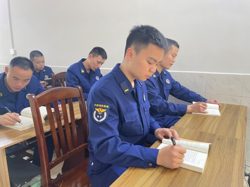 融安消防積極開展我為基層辦實(shí)事培根育人行動(dòng)
