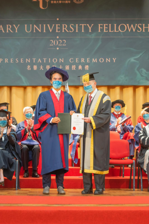 香港大學(xué)授予鄭志剛名譽院士稱號，彰顯社會工作者不凡的價值