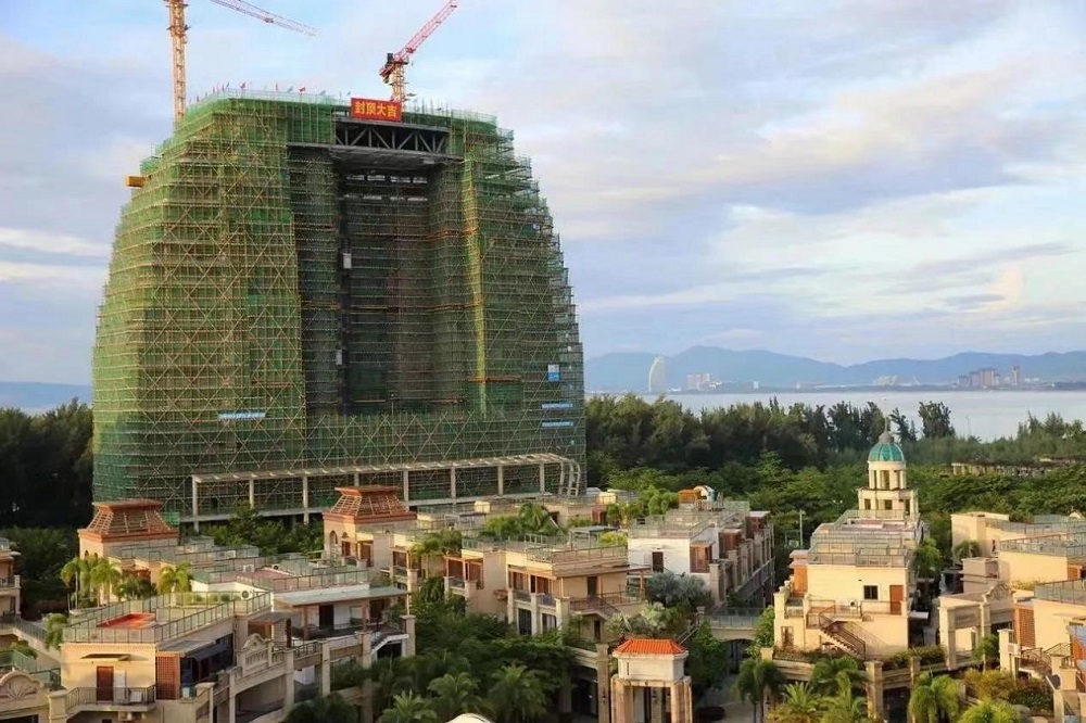 順利封頂！海南又一海景酒店加速建設